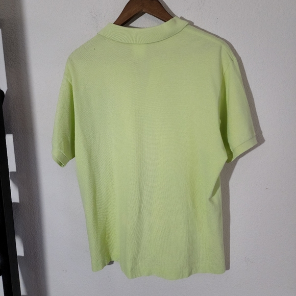 Lacoste size 6.                      Bin 23 - Picture 2 of 4